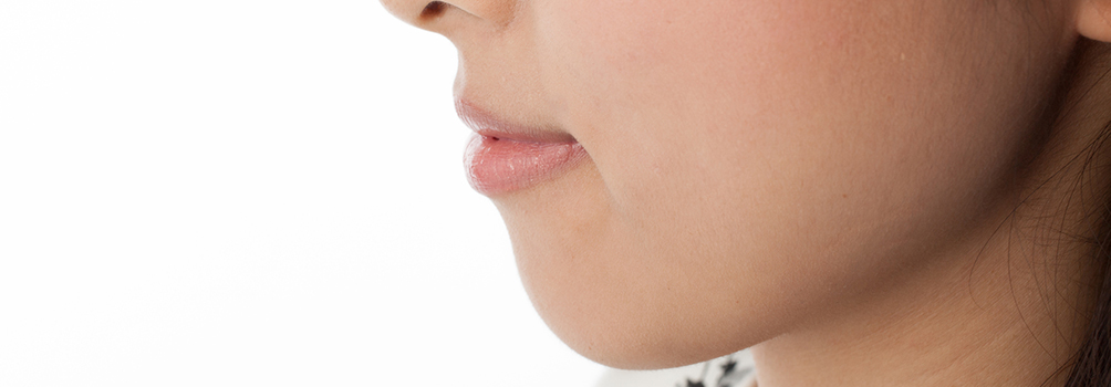 糸治療で頬のたるみを改善するのが、小顔への近道